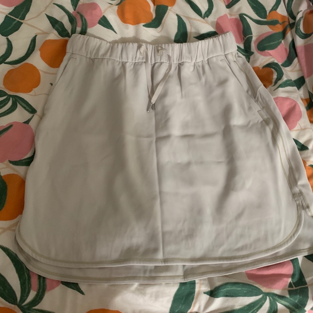 NWOT on the fly skirt